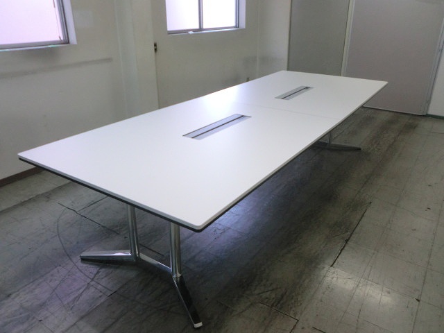 大会議テーブル  ( オカムラ )  ホワイト / ラティオ2