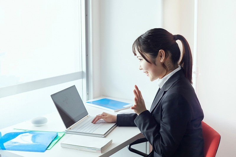 フリーアドレスで私物はどうする?収納ポイントや便利グッズを解説します