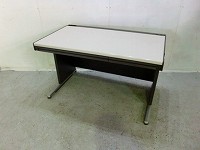 平デスク オカムラ D10