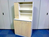 キッチンキャビネット ウチダ 木目調