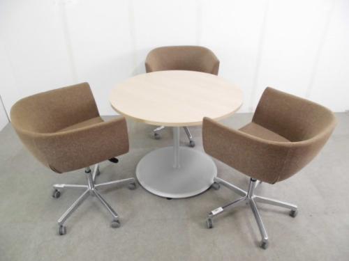 ローテーブル+ミーティングチェア×3