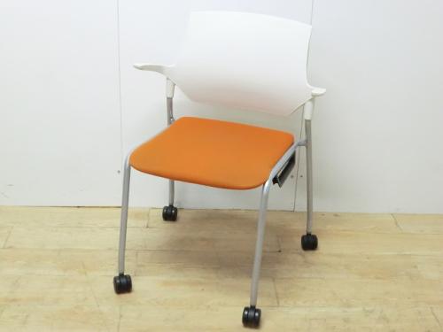 イトーキ / ステンザ / オレンジ / 【中古】 スタッキングカートチェア4脚セット