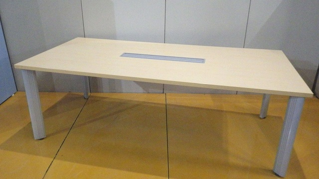 大会議テーブル プラス 木目調
