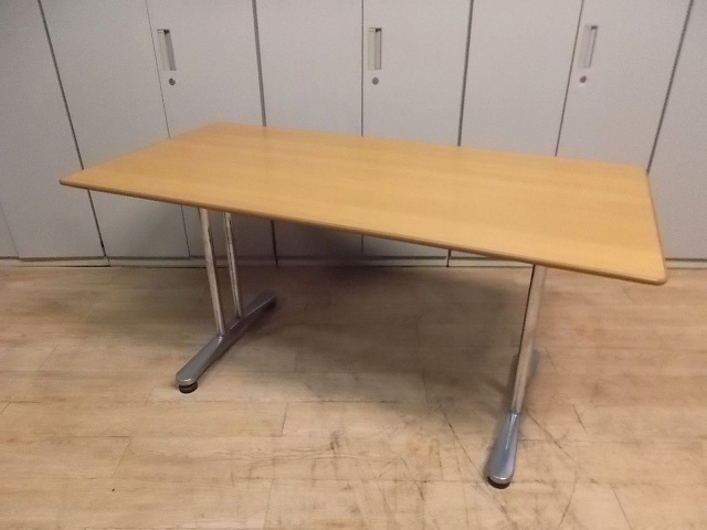 会議テーブル オカムラ 木目