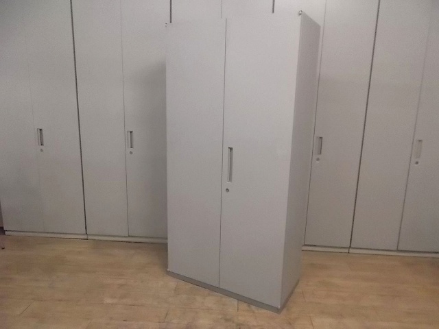 両開きキャビネット　イナバ　ニューグレー