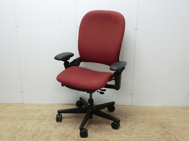 OAチェア肘有 Steelcase Leap