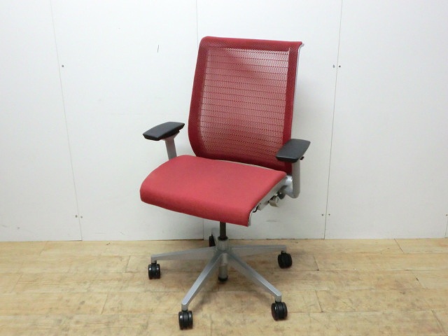 OAチェア肘有　Steelcase　think　chair