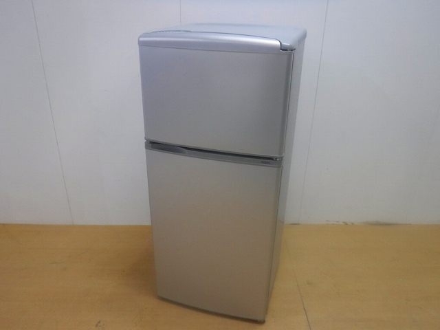 2ドア冷凍冷蔵庫　アクア　AQR-111F