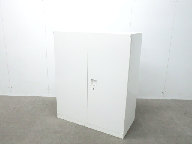 オカムラ / レクトライン / ホワイト / 4B33ZZ-ZA75 【中古】 両開きキャビネット