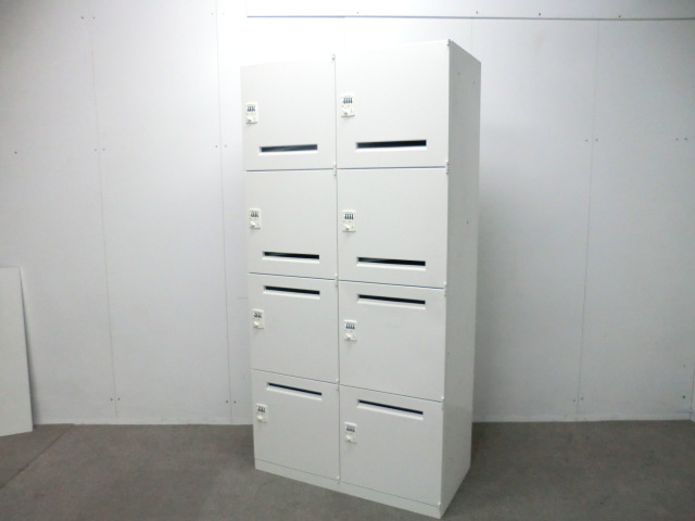 オカムラ / ホワイト / 【中古】 8人用メールロッカー