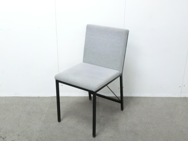 QUON / グレー / 【中古】 ミーティングチェア