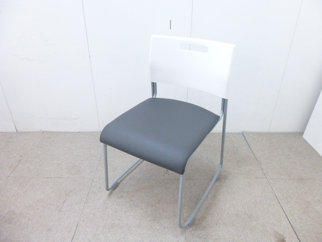 ブラック/スタッキングチェア/【中古】