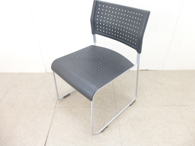 ブラック/スタッキングチェア/【中古】