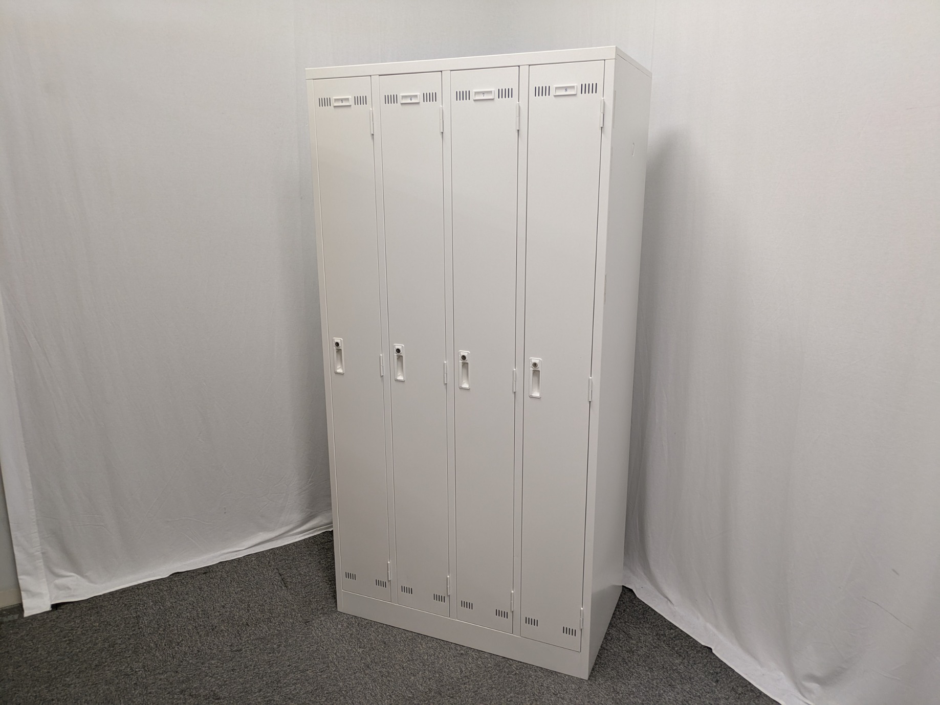 生興 / ホワイト / 【中古】 4人用ロッカー