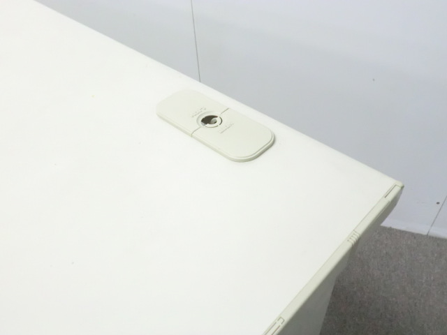 ライオン / ニューグレー / 【中古】 平デスク