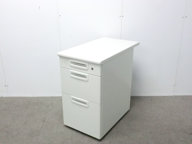 プラス / LA / ホワイト / 【中古】 ３段脇机