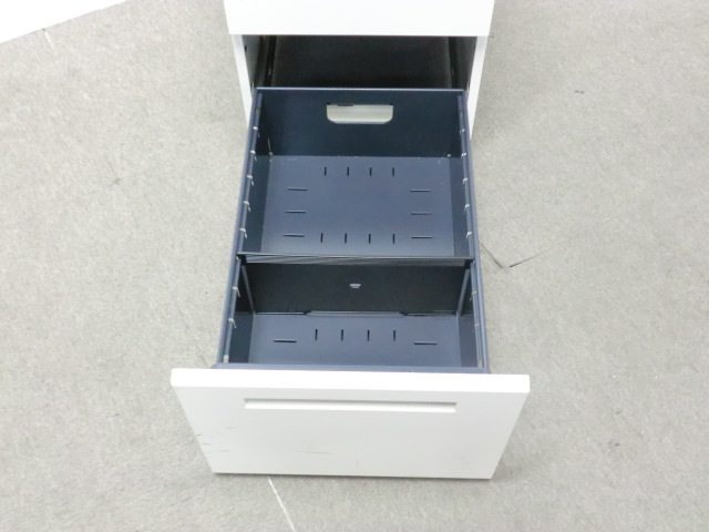 イトーキ / CZR  / ホワイト / CZR-046MPCB-W9 【中古】 3段ハイワゴン
