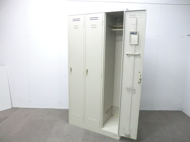 ライオン / ニューグレー / 【中古】 3人用ロッカー