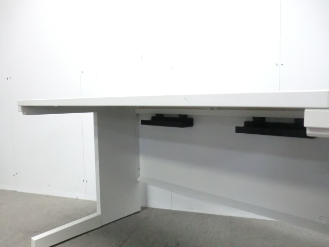 ウチダ / スカエナ / ホワイト / 【中古】 平デスク
