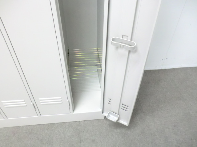 イトーキ / ニューグレー / 【中古】 4人用ロッカー