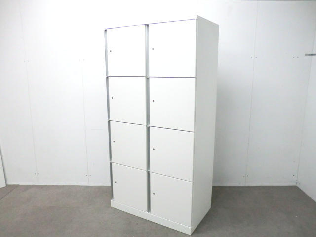 オカムラ / ホワイト / 【中古】 ８人用ロッカー