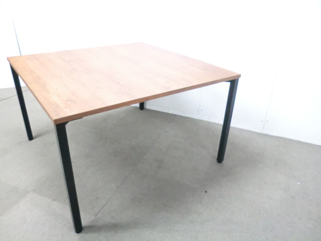 オカムラ / 木目調 / 【中古】 会議テーブル