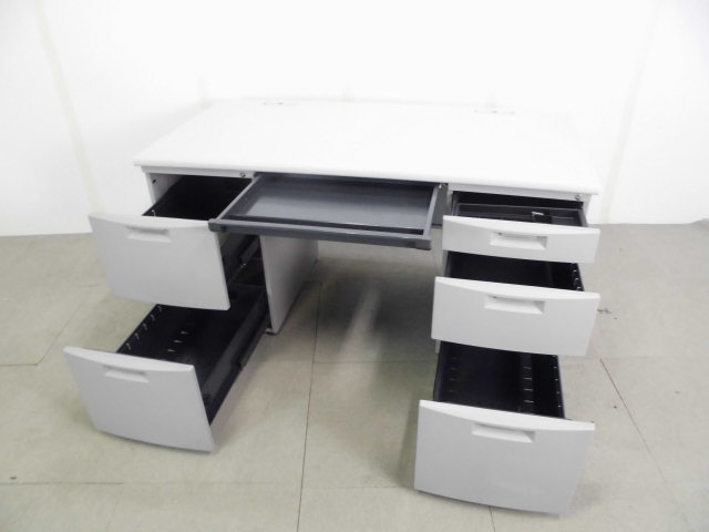 イトーキ / CZ / ニューグレー / 両袖デスク