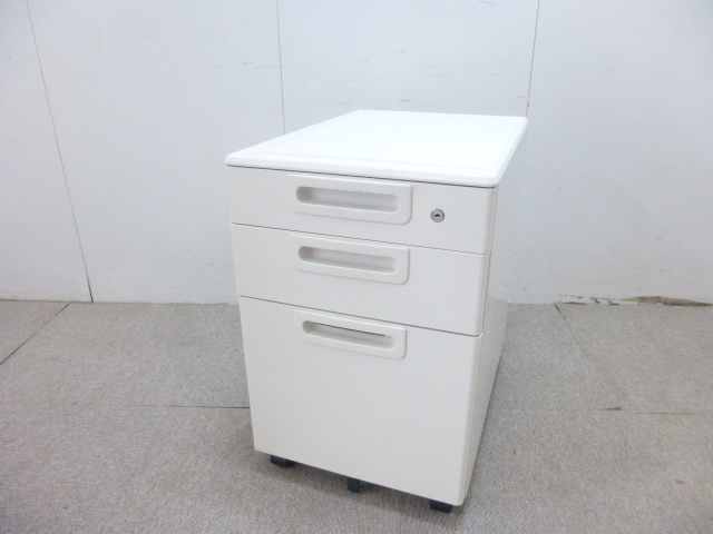 プラス/ホワイト/3段ワゴン/【中古】