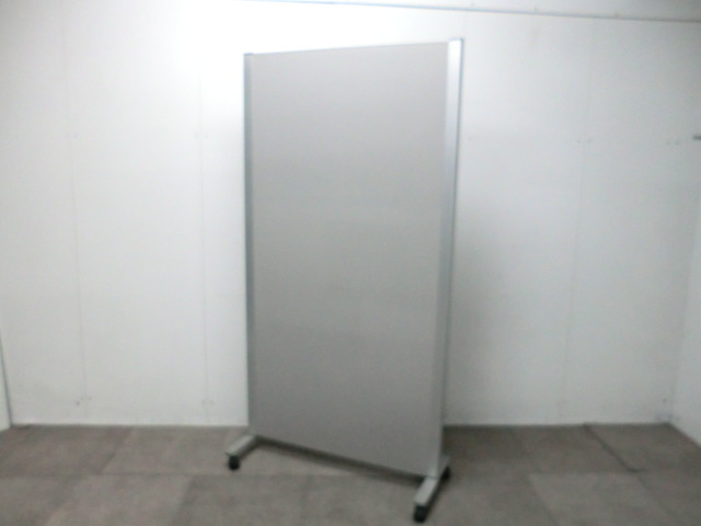 オカムラ  / ライトグレーー / 【中古】 衝立