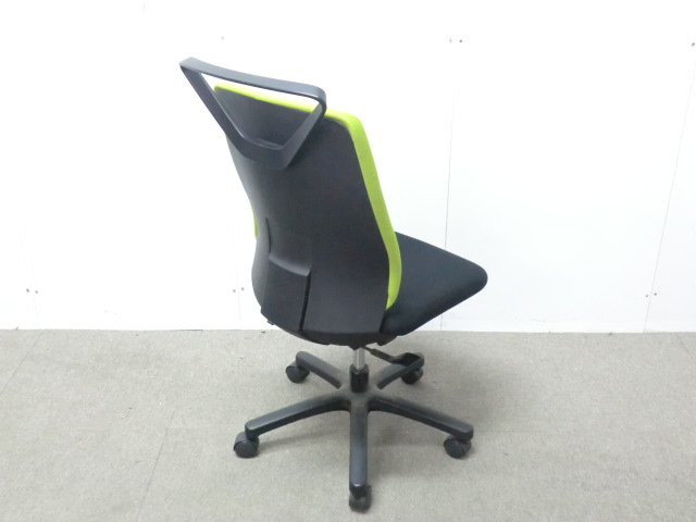 イトーキ/トルテ-R/ライトグリーン/【中古】OAチェア肘無