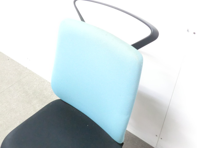 イトーキ/トルテ-R/ライトブルー/【中古】 OAチェア肘無