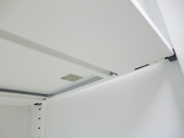 コクヨ/エディア/ホワイト / 【中古】 両開きキャビネット