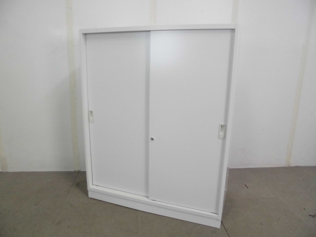 ウチダ / 引違いキャビネット / ホワイト