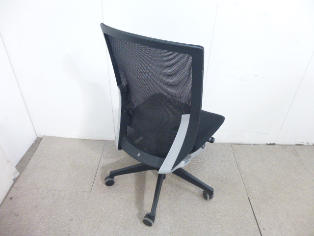 イトーキ/ヴェント/ブラック/OAチェア肘無