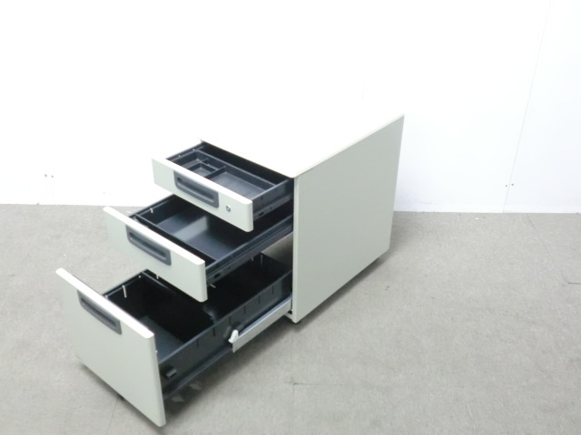 プラス / LA / ニューグレー / 【中古】 3段ワゴン