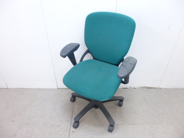 イトーキ/グリーン/OAチェア/肘有/【中古】