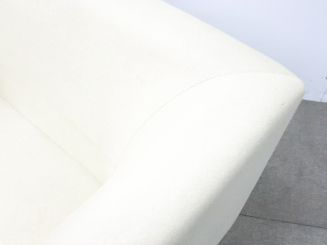 オカムラ / ホワイト / 【中古】 2人掛けソファ