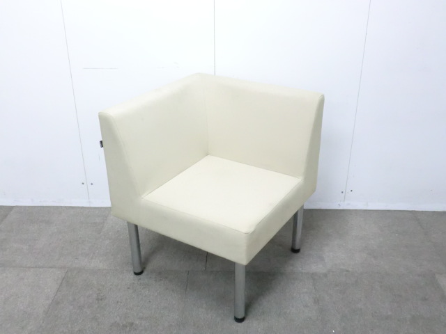 オカムラ / ホワイト / 【中古】 2人掛けソファ