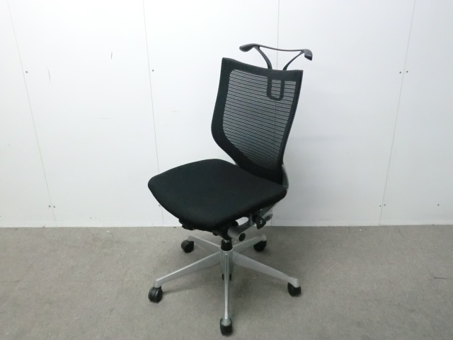 オカムラ/バロン/ ブラック / 【中古】 OAチェア肘無し