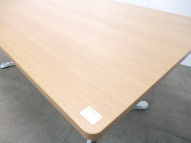 オカムラ/木目調/【中古】 会議テーブル / キャスター付き