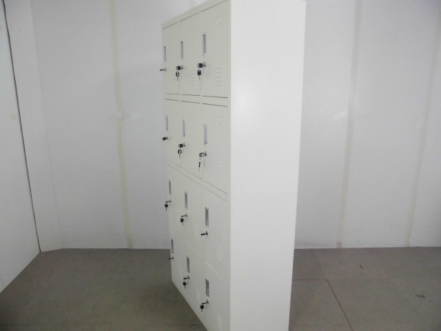 12人用ロッカー / ホワイト / シリンダー錠
