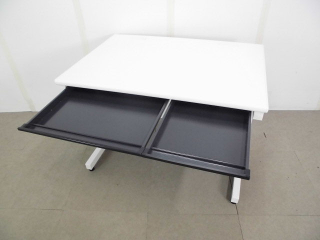 プラス / ホワイト / 平デスク