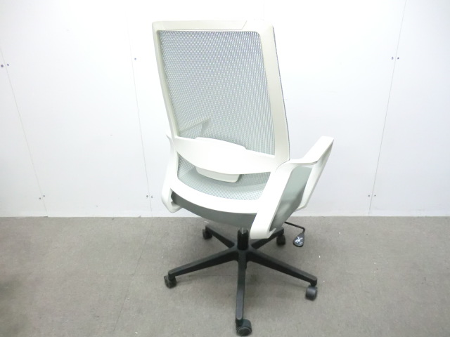 イトーキ/ グレー 【中古】 OAチェア肘