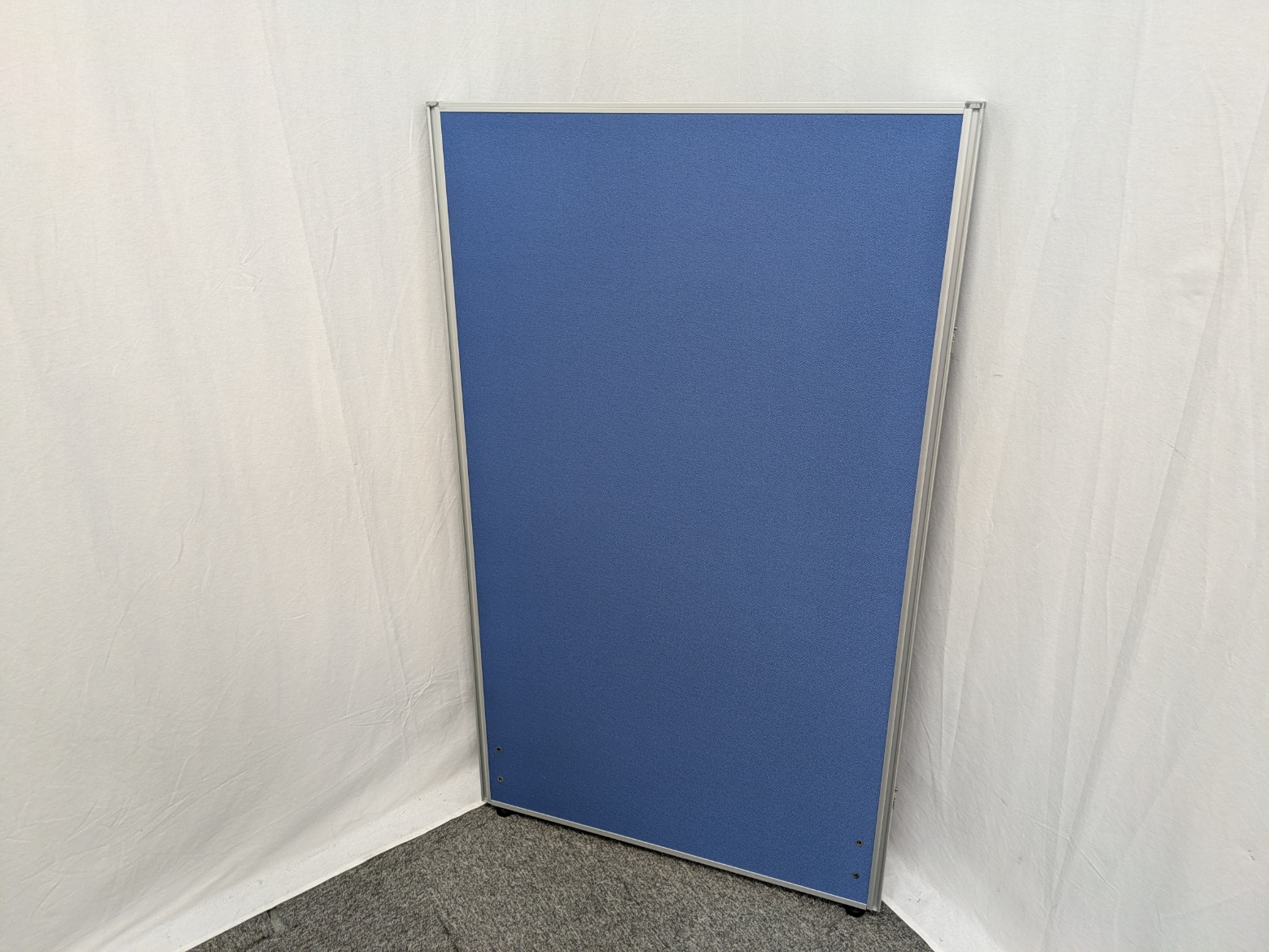 ブルー / パーティション