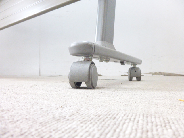 オカムラ/ニューグレー/フォールディングテーブル/