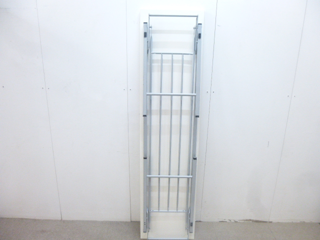 ホワイト/折り畳みテーブル/【中古】