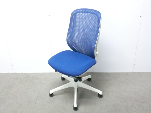 オカムラ/シルフィ/ ブルー / 【中古】 OAチェア肘無し