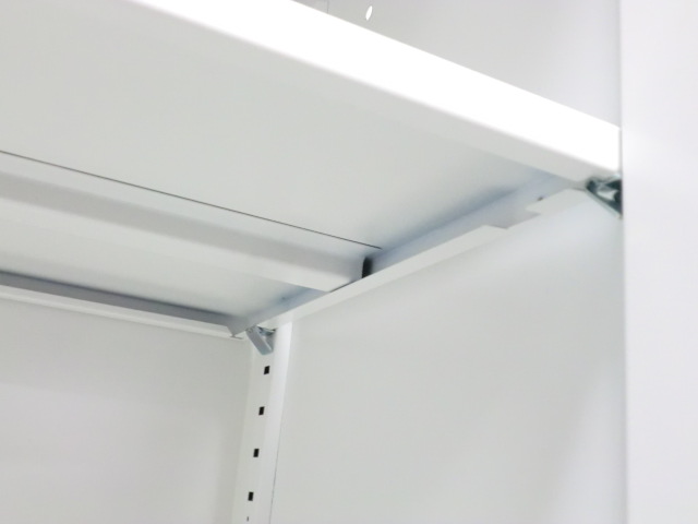 ウチダ/HS / ホワイト / 【中古】 両開きキャビネット