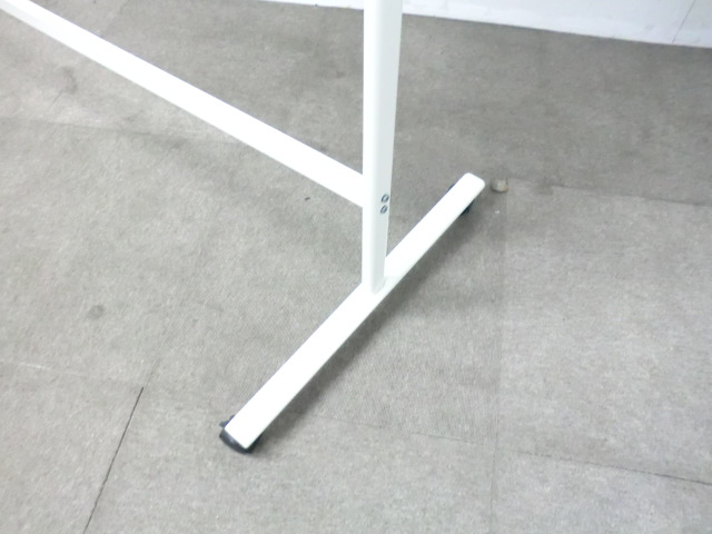 ホワイトボード / ホワイト / 【中古】 脚付き