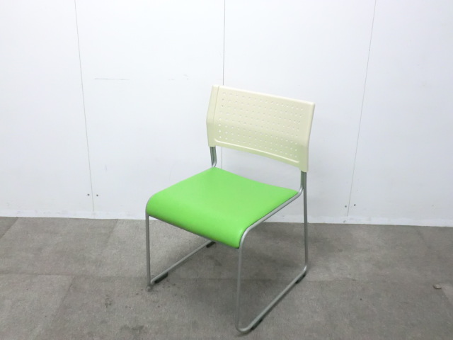 スタッキングチェア/ライトグリーン/【中古】 ビニールレザー